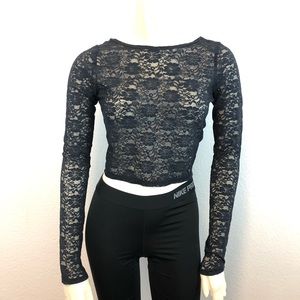 Abercrombie & Fitch Lace Crop Top size S